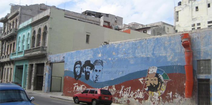 San Lazaro 318 & mural - Buzz pic