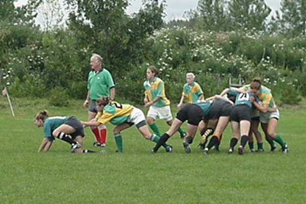 Meredith gets ball away from scrum