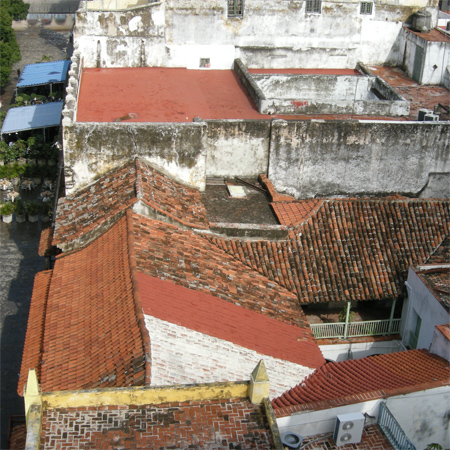From Ambos Mundos
          - old rooftops