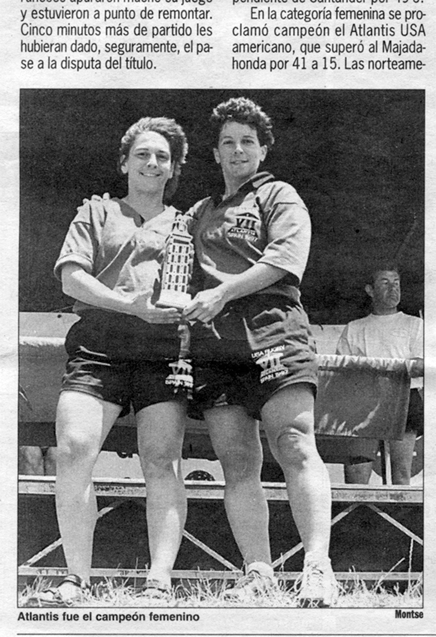 Kim Cyganik & MB Spirk with 1997 La Coruña trophy