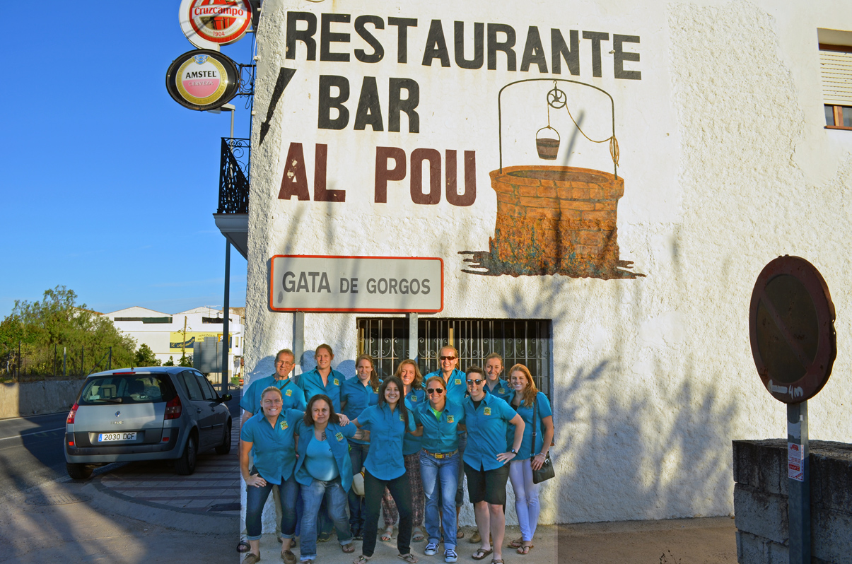 Team at
          Bar al Pou sign