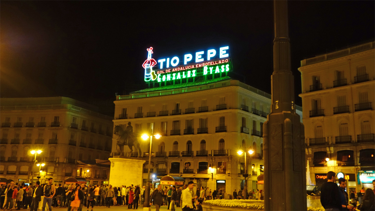 Tio
          Pepe sign in Puerta del Sol